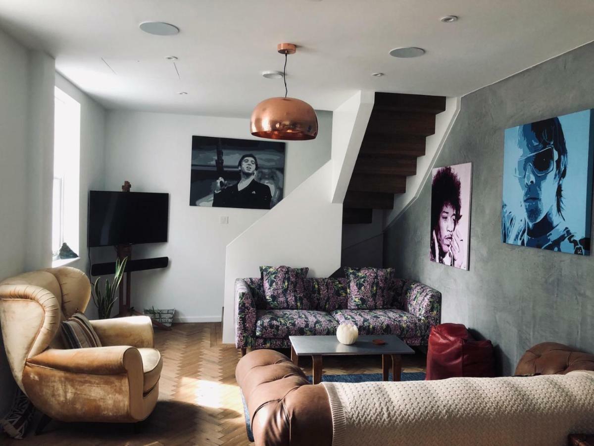 Stunning Gated Home London Ngoại thất bức ảnh